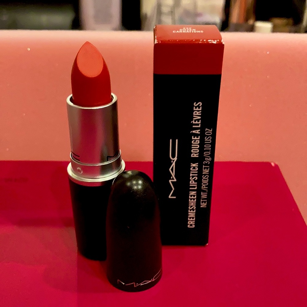 MAC Cremesheen Lipstick - Dozen Carnations NWT